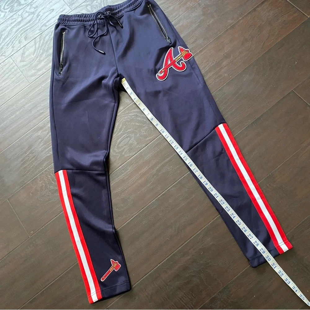 🎉 Host Pick 🎉 Atlanta Braves Pro Luxury 2-Piece Jacket & Joggers Tracksuit - Picture 15 of 16